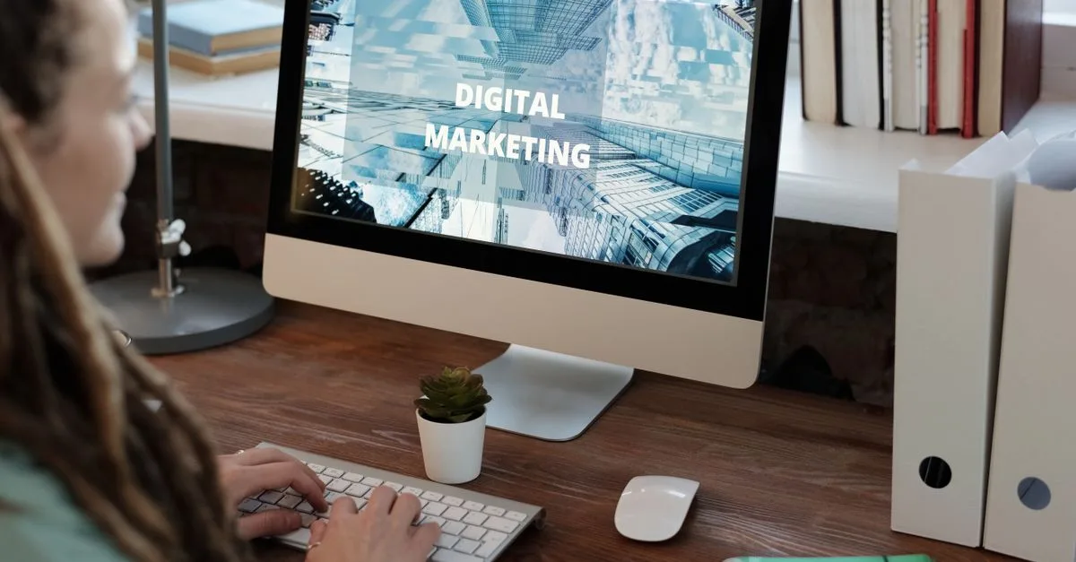 découvrez les meilleures stratégies de marketing digital pour augmenter votre visibilité en ligne, attirer plus de clients et booster votre chiffre d'affaires.