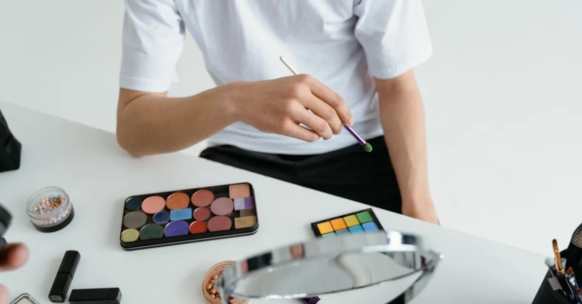 découvrez les meilleurs conseils mode et beauté pour sublimer votre style au quotidien. astuces tendances, routines beauté et inspirations pour une allure impeccable.