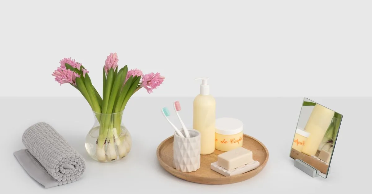 découvrez l'art du minimalisme : simplicité, élégance et fonctionnalité pour un style épuré et moderne.